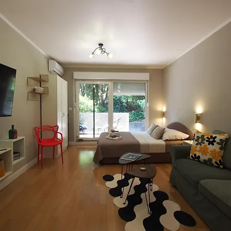 Charming Terrace شقة سبليت