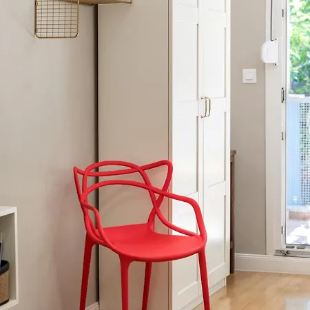 Charming Terrace Apartman
