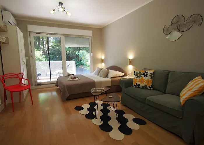 Charming Terrace Apartman