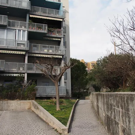 Charming Terrace شقة سبليت